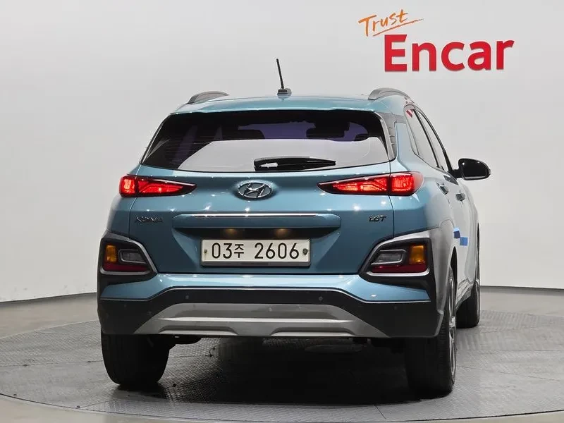 Hyundai Kona 1.6Т, снимка 4 - Автомобили и джипове - 54257130