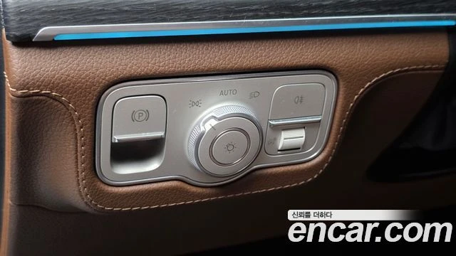 Mercedes-Benz GLE 450 AMG BURMASTER| DIST+ | HEAD UP| PANO| ВЪЗДУШНО, снимка 14 - Автомобили и джипове - 55888020