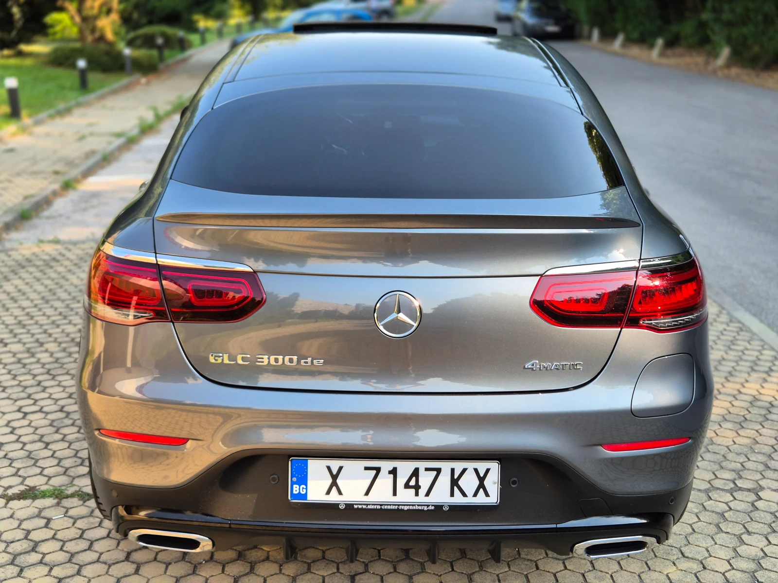 Mercedes-Benz GLC 300 DE-Plug-in ХИБРИД* AMG-LINE* 88x.км*  - изображение 4