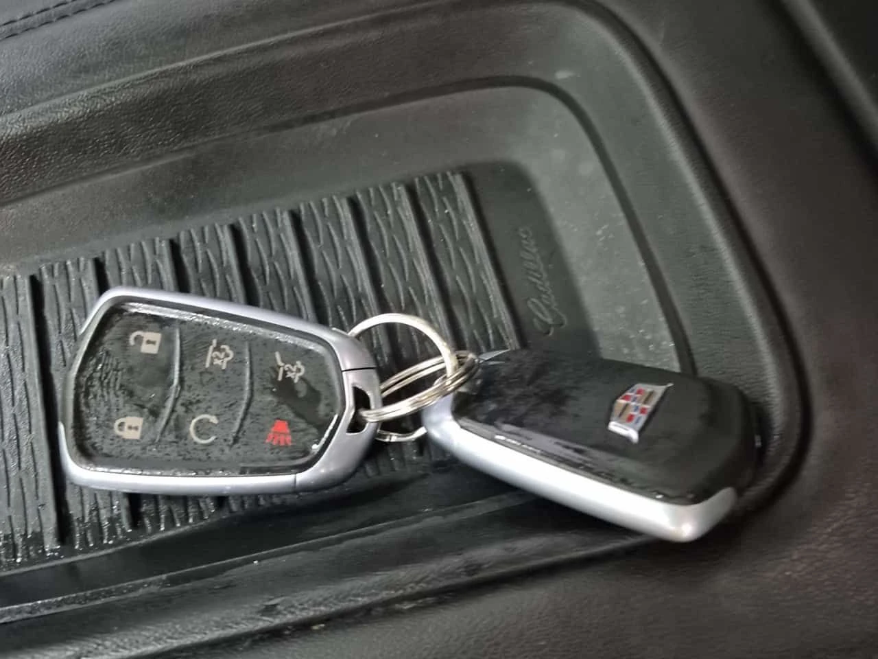 Cadillac Escalade LUXURY| PANORAMA| 2 КЛЮЧА| CARFAX , снимка 17 - Автомобили и джипове - 53947428