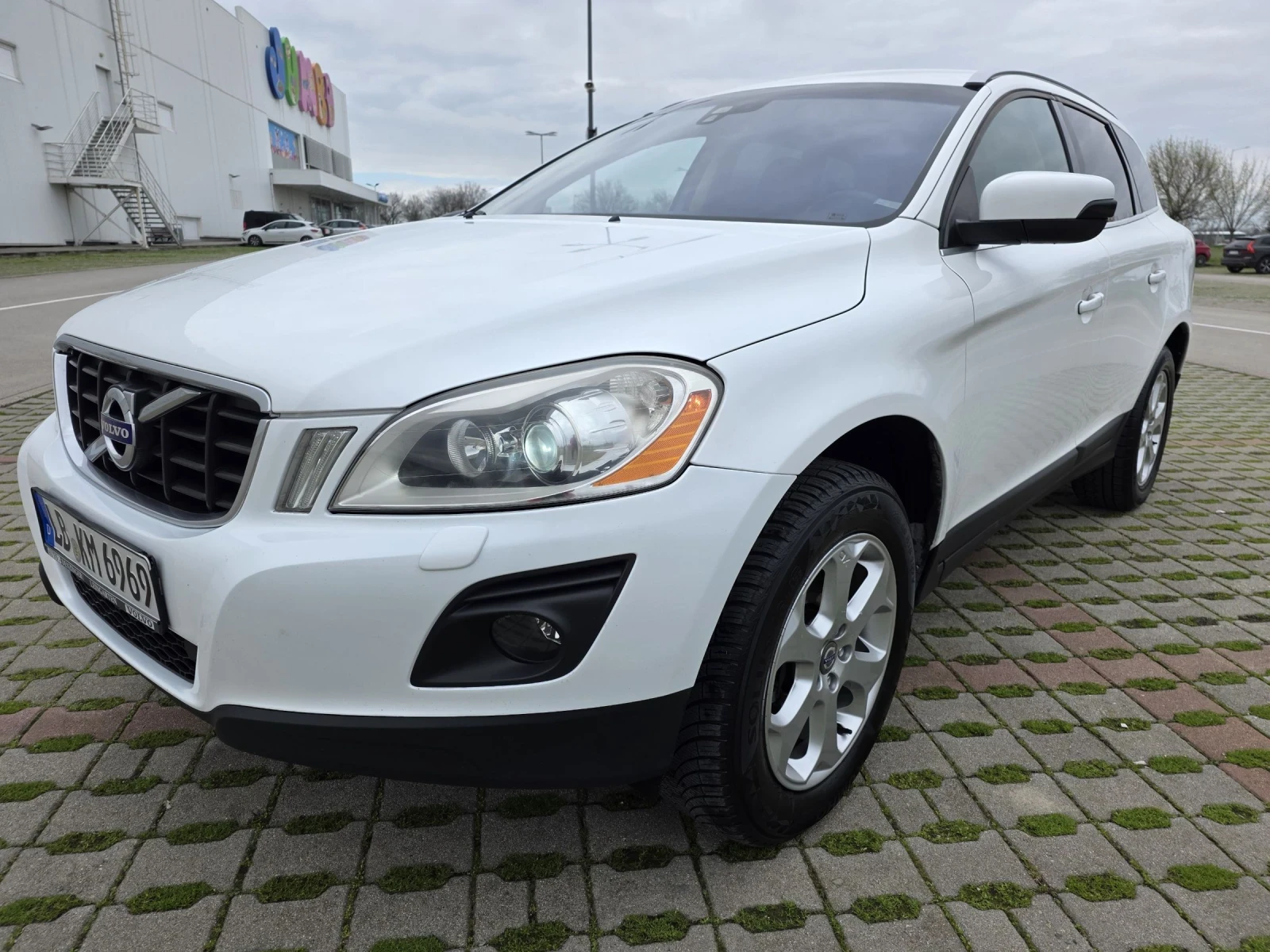 Volvo XC60 2.4 d5 175k.c �������� | Mobile.bg � ����������� 1