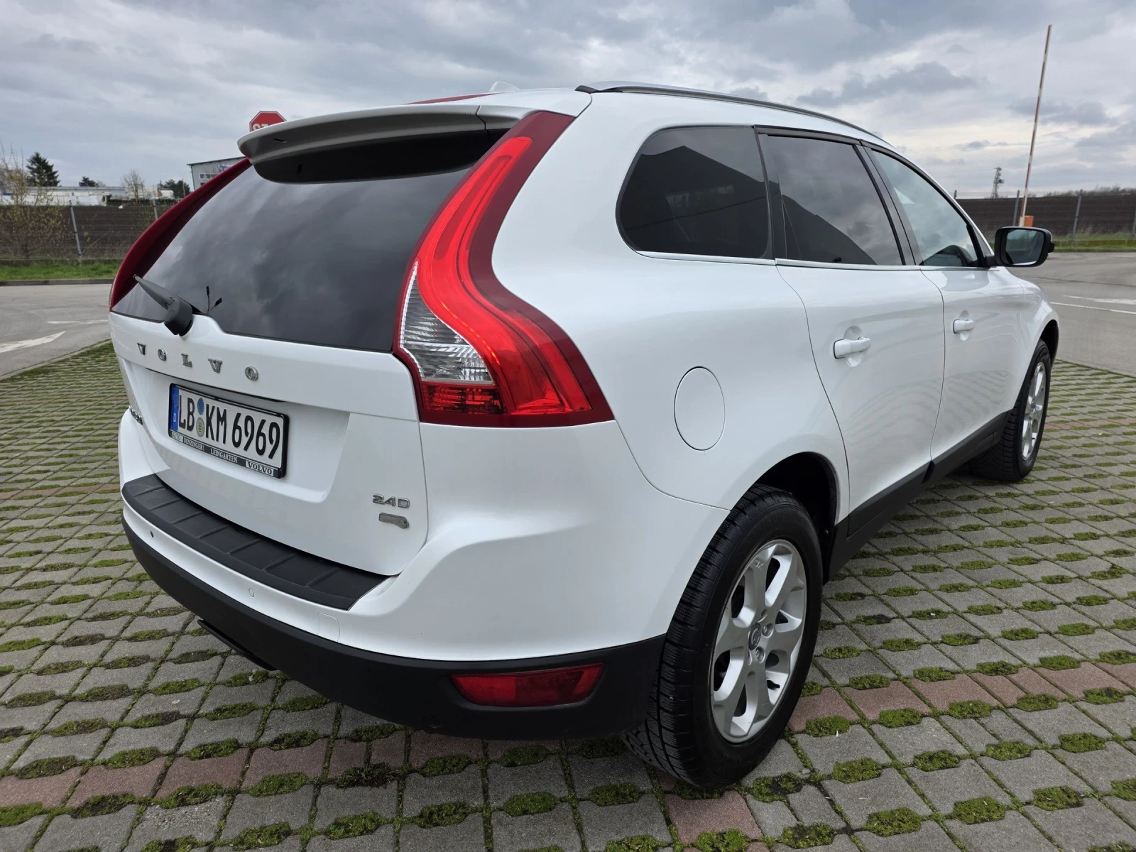 Volvo XC60 2.4 d5 175k.c �������� | Mobile.bg � ����������� 5