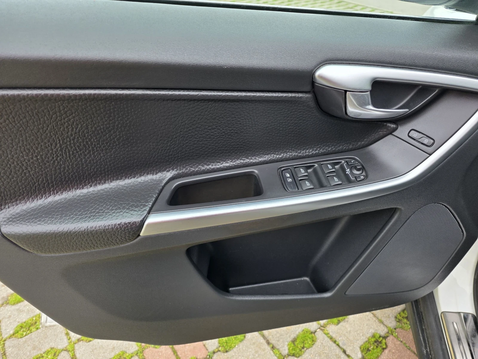 Volvo XC60 2.4 d5 175k.c �������� | Mobile.bg � ����������� 8