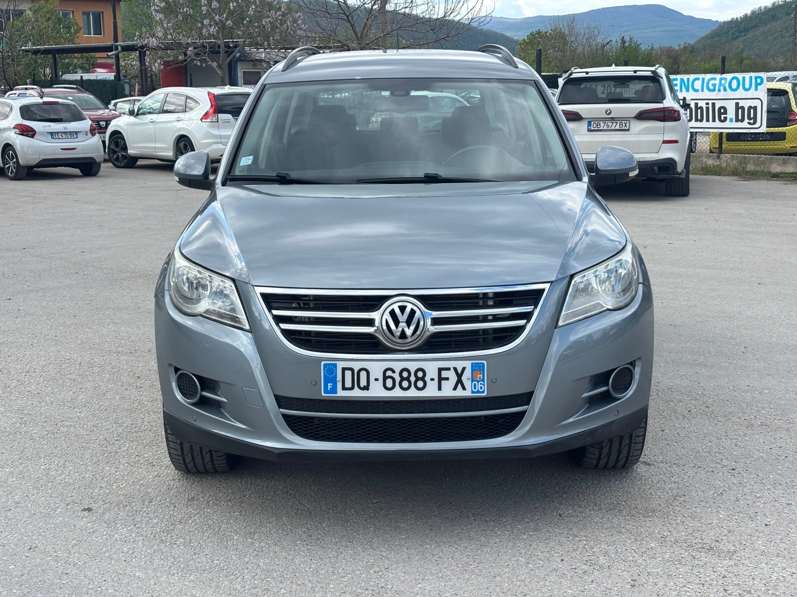 VW Tiguan 2.0 TDI 4x4, снимка 2 - Автомобили и джипове - 54401699