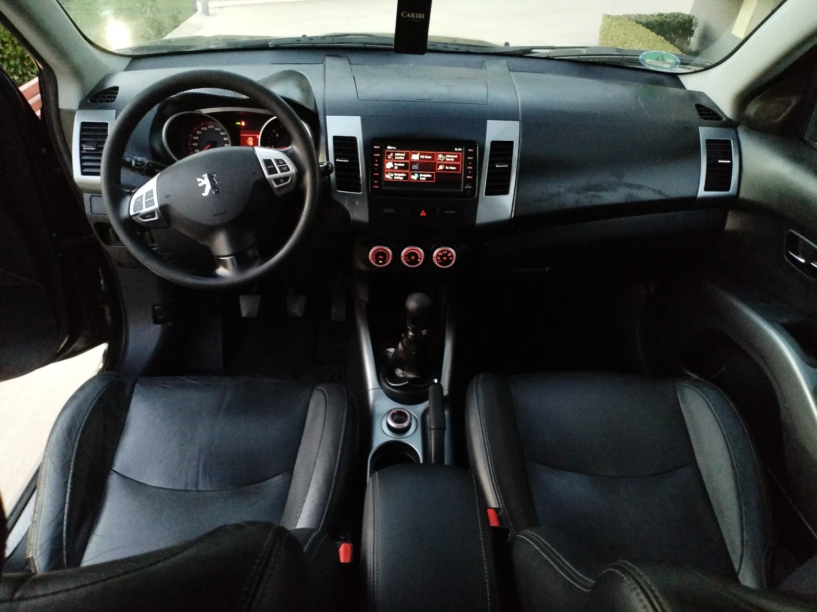 Peugeot 4007 2.2 HDI 156hp 6ск 7места Климатроник ПОДГРЕВ Кожа, снимка 13 - Автомобили и джипове - 55536071