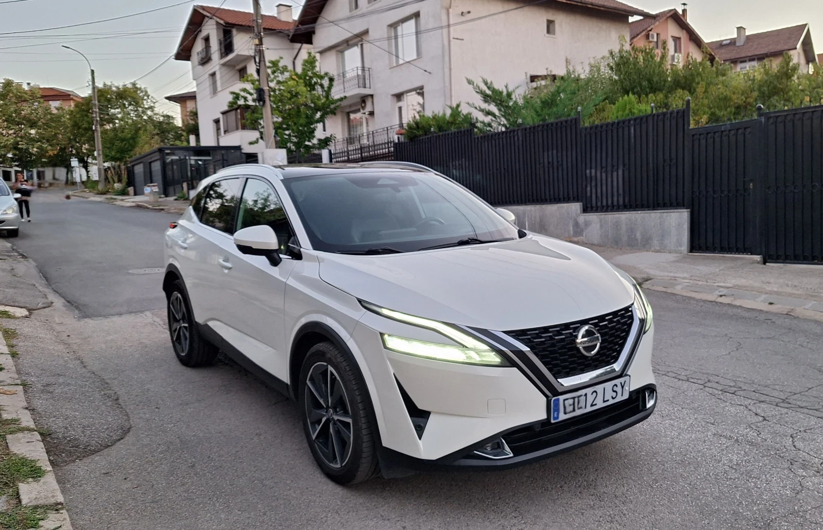 Nissan Qashqai Tekna+ Бензин/Хибрид Автоматик 4x4 158к.с.
