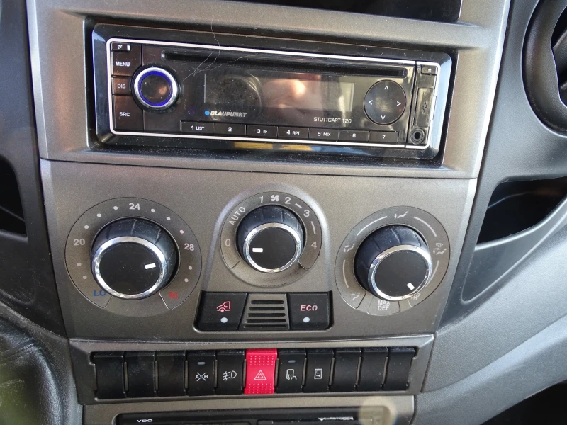 Iveco 35c17 ЩОРА С БОРД * * КЛИМАТИК* * , снимка 14 - Бусове и автобуси - 52733675