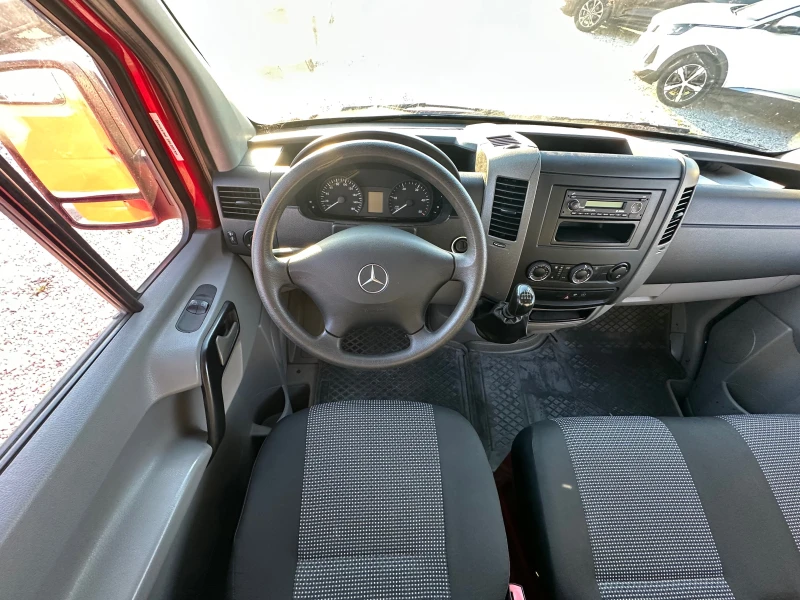 Mercedes-Benz Sprinter 2.2cdi 130кс Бордови двойна кабина клима, снимка 13 - Бусове и автобуси - 53524559