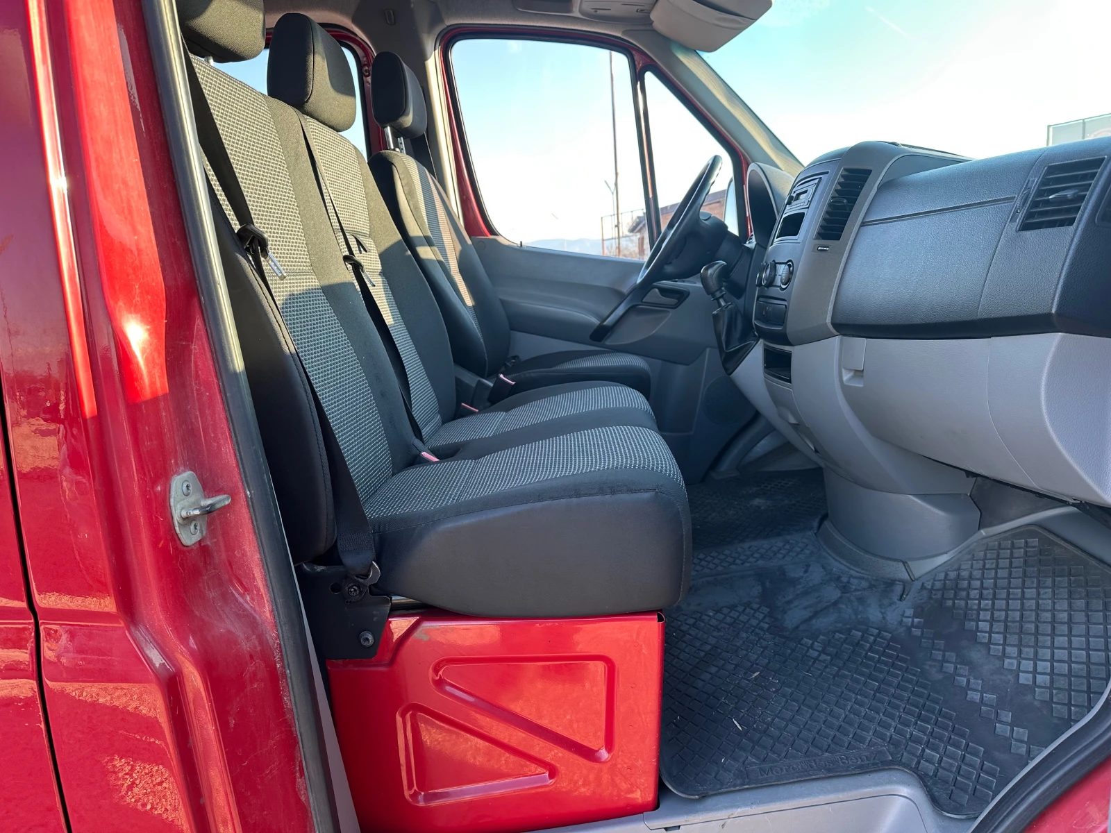 Mercedes-Benz Sprinter 2.2cdi 130кс Бордови двойна кабина клима - изображение 10