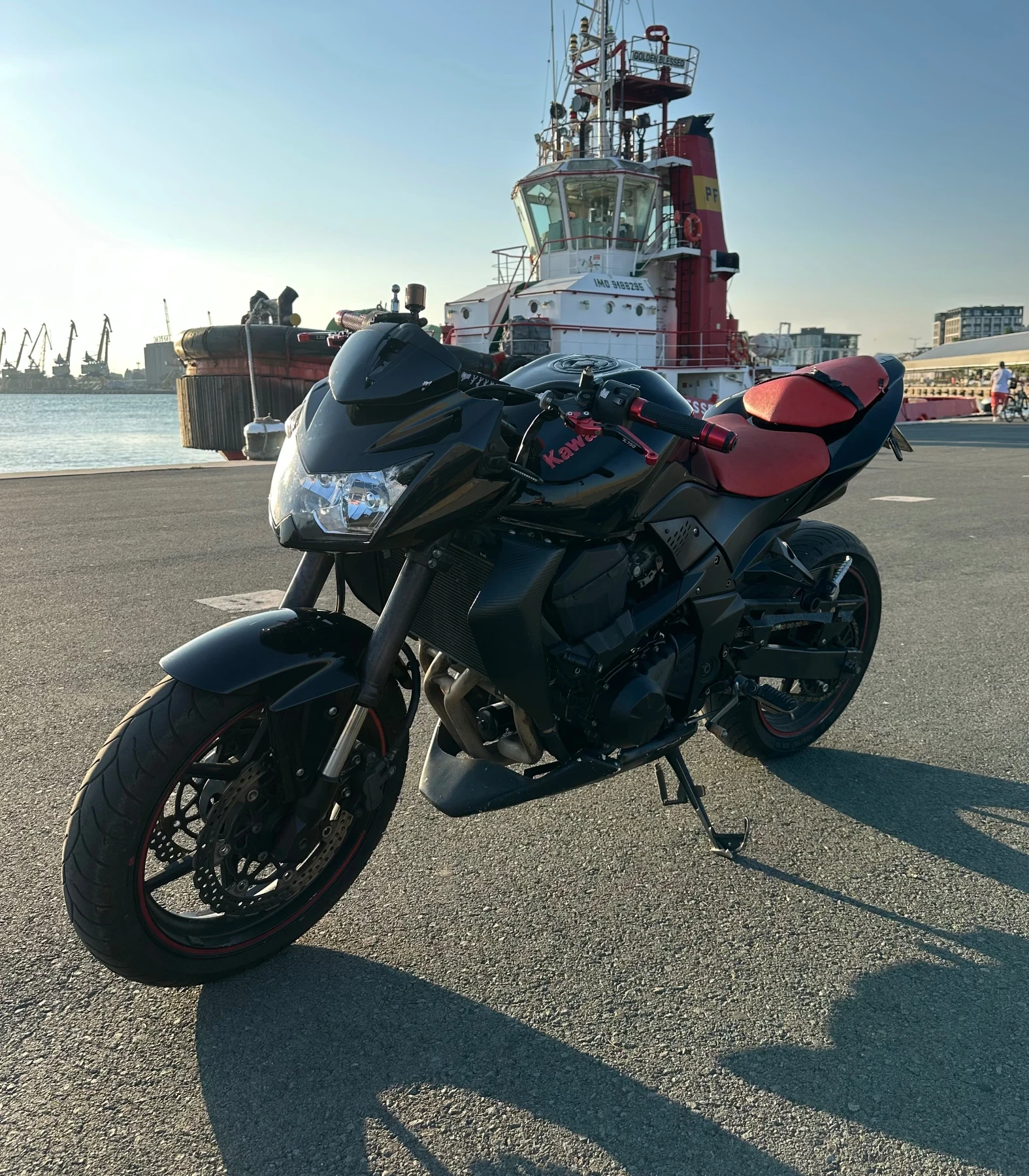 Kawasaki Z 750, снимка 4 - Мотоциклети и мототехника - 55893518