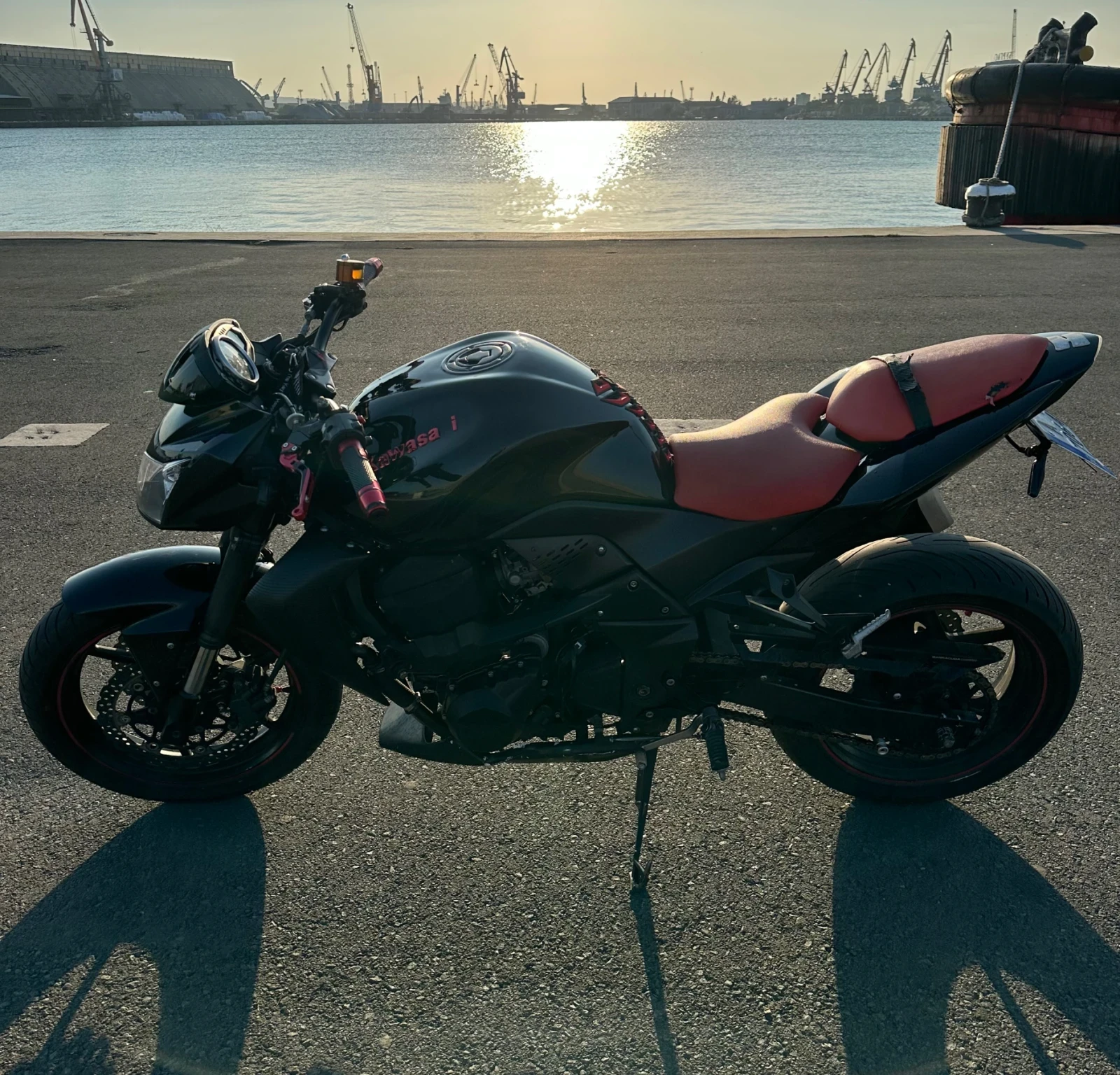 Kawasaki Z 750, снимка 5 - Мотоциклети и мототехника - 55893518
