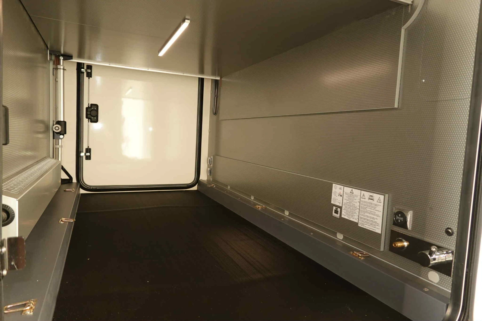 Кемпер Rapido Distinction ALDE AL-KO 180к.с. AT FULL, снимка 11 - Каравани и кемпери - 53899391