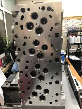 Цилиндрова глава Hyundai / Kia 2.5 CRDI 2002- 221004A010, снимка 2