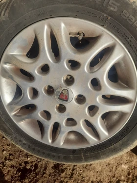 Гуми с джанти Nokian 195/60R15, снимка 5 - Гуми и джанти - 53542028