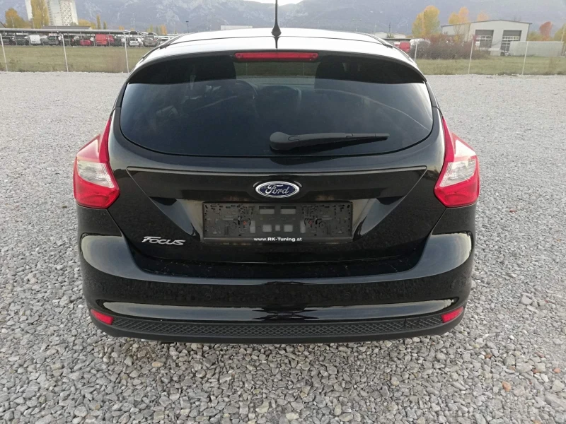 Ford Focus 1.0i turbo klima 101, снимка 4 - Автомобили и джипове - 47813929