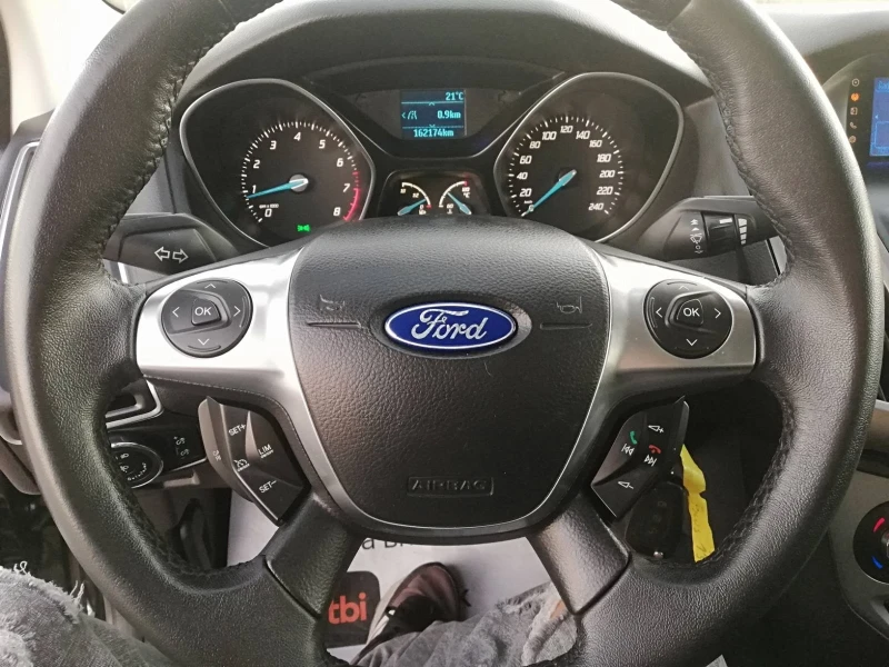 Ford Focus 1.0i turbo klima 101, снимка 17 - Автомобили и джипове - 47813929