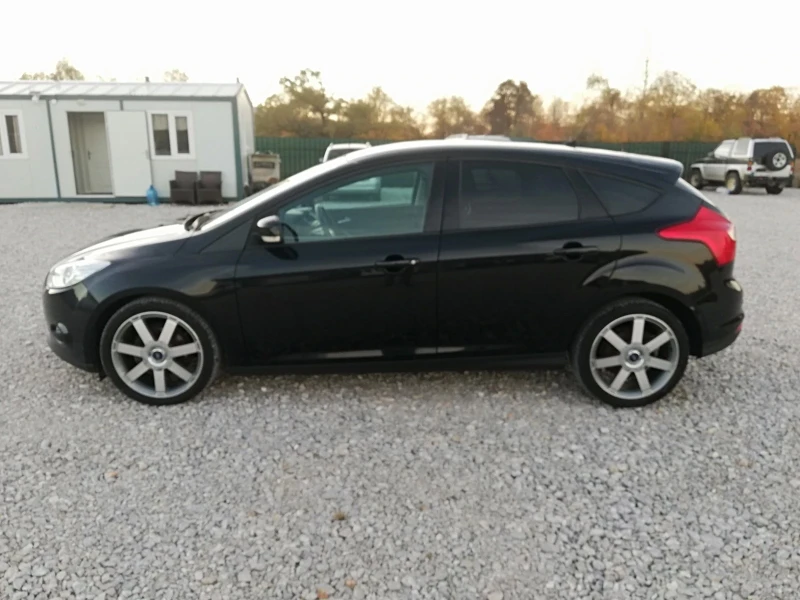 Ford Focus 1.0i turbo klima 101, снимка 5 - Автомобили и джипове - 47813929