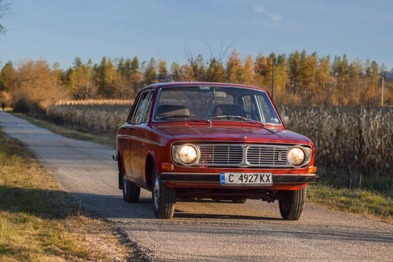 Volvo 144, снимка 1 - Автомобили и джипове - 48324440