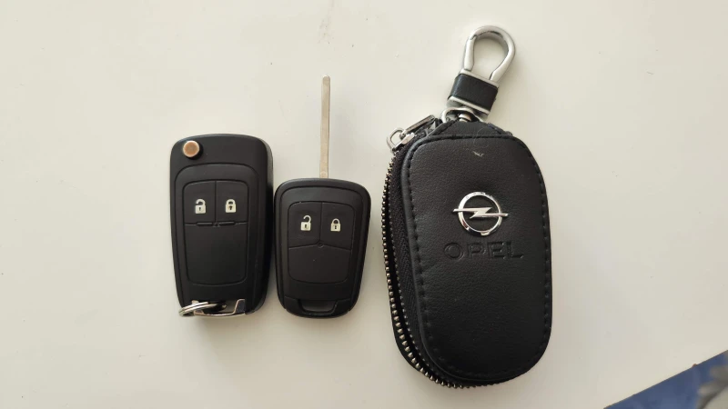 Opel Meriva 1, 4 LPG, снимка 14 - Автомобили и джипове - 52946430