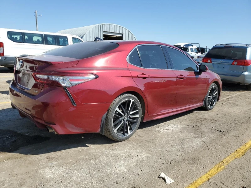 Toyota Camry, снимка 4 - Автомобили и джипове - 52485613