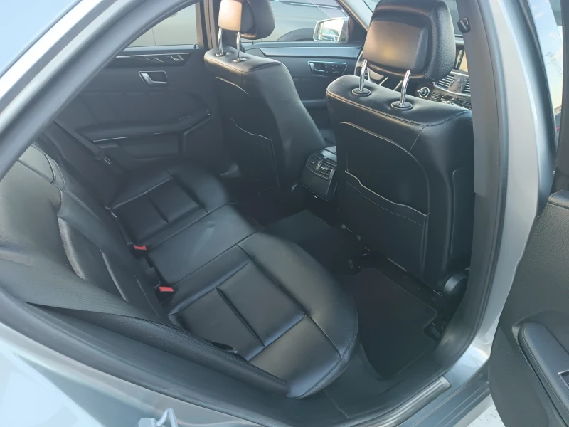 Mercedes-Benz E 350 350 CDI 4Matic, снимка 8 - Автомобили и джипове - 52746084