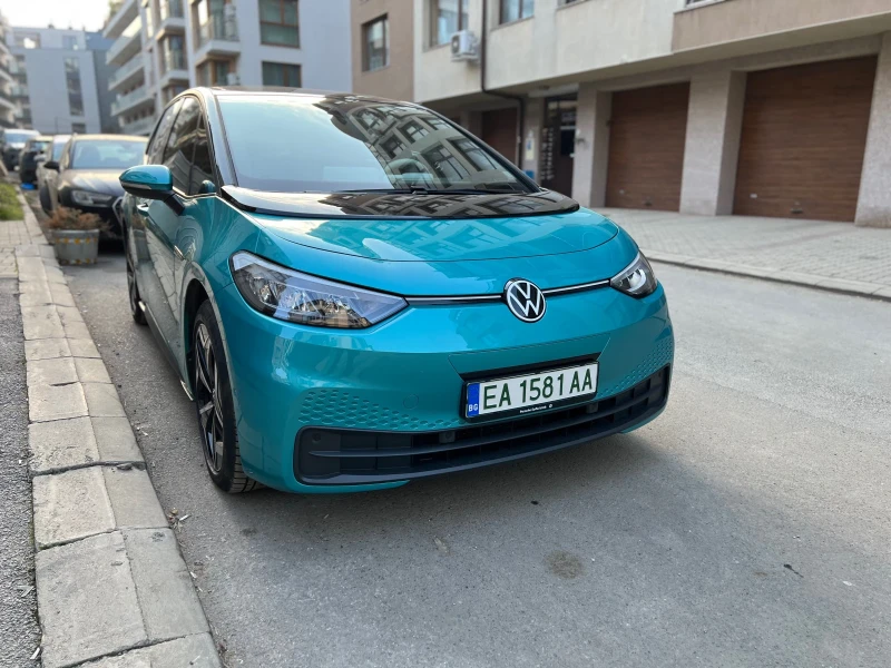 VW ID.3 82 kWh - 33K км - в Гаранция до 2028, снимка 2 - Автомобили и джипове - 52877853