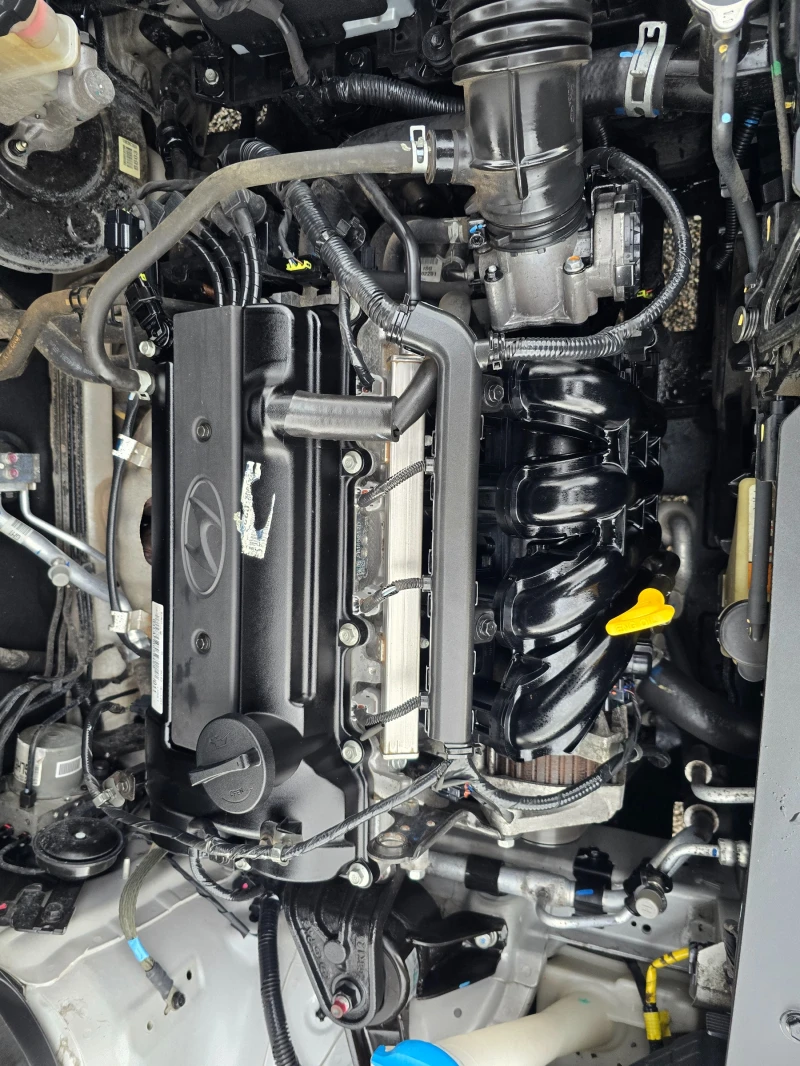 Hyundai I20 1.2i-85k.c-EURO-6-ITALIA, снимка 12 - Автомобили и джипове - 53286626