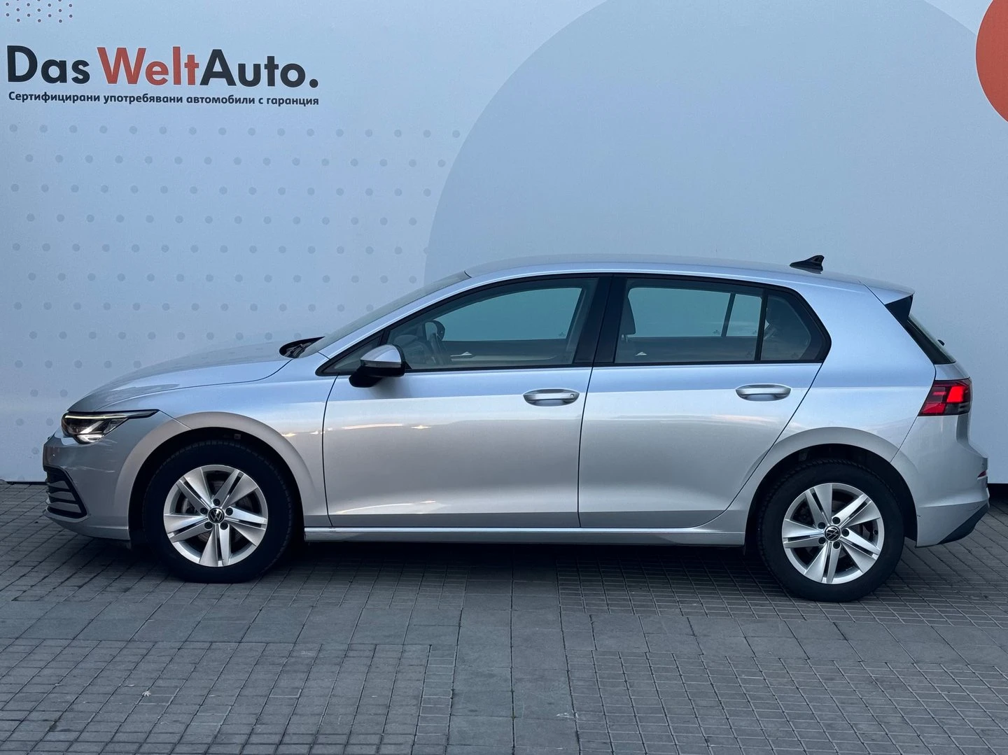 VW Golf 8 Life 1.5 eTSI OPF DSG - изображение 2