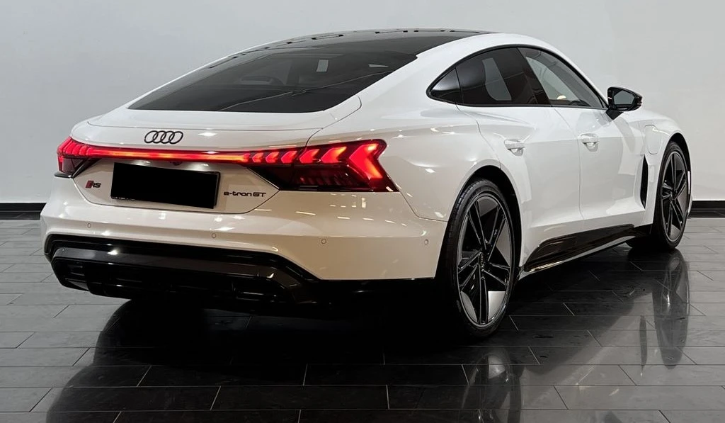 Audi E-Tron GT quat.* Matrix* Carbon* Keramik* 360 - изображение 2