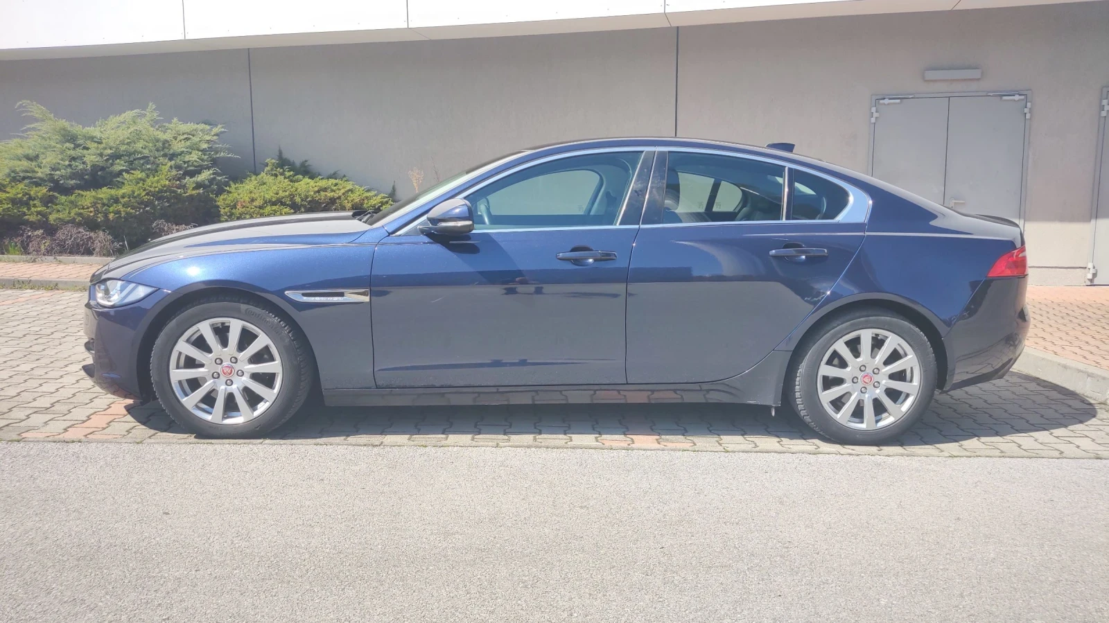Jaguar XE 2.0D 180hp AUTOMAT - изображение 8