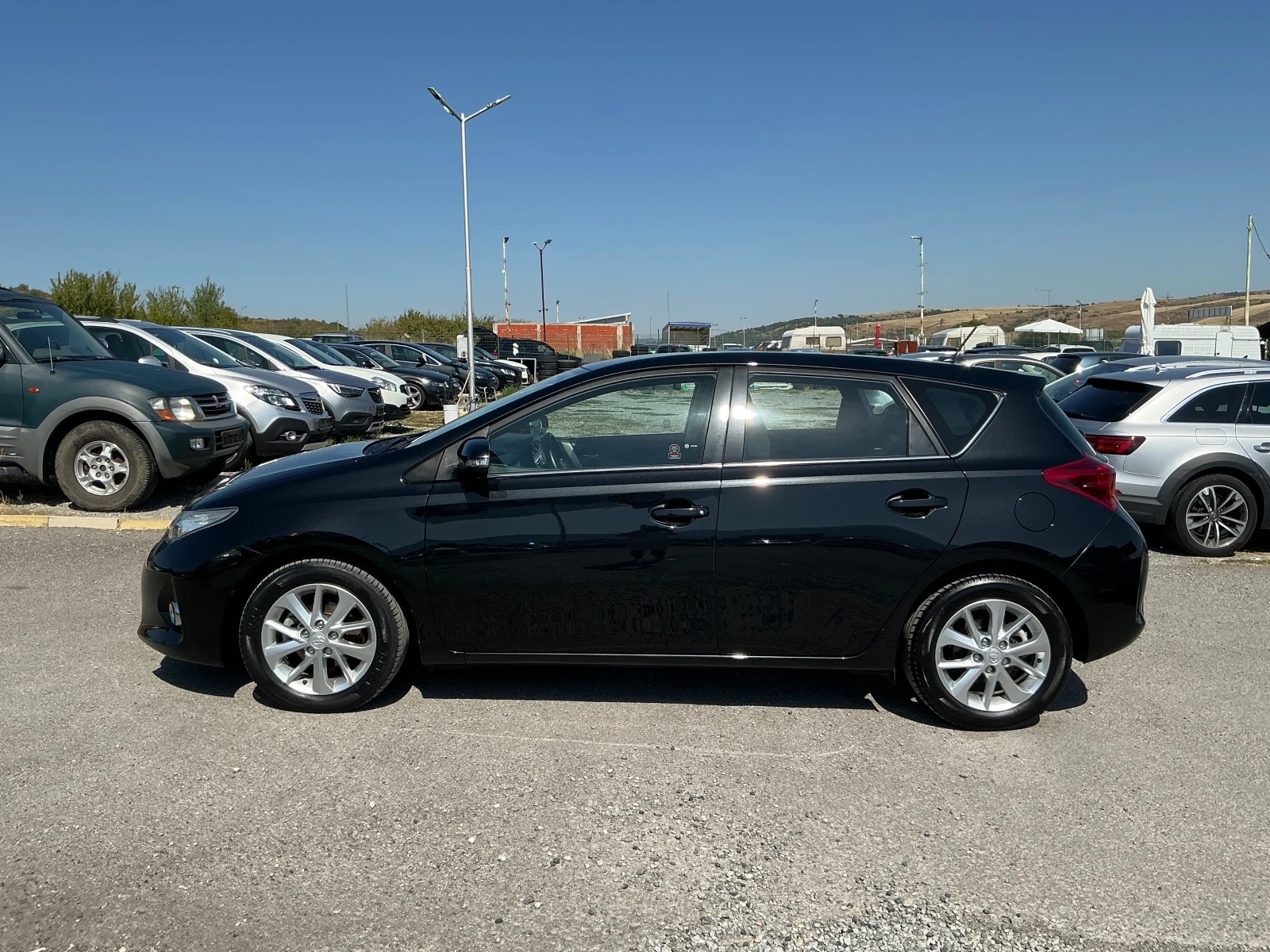 Toyota Auris 1.4 D4D - изображение 4