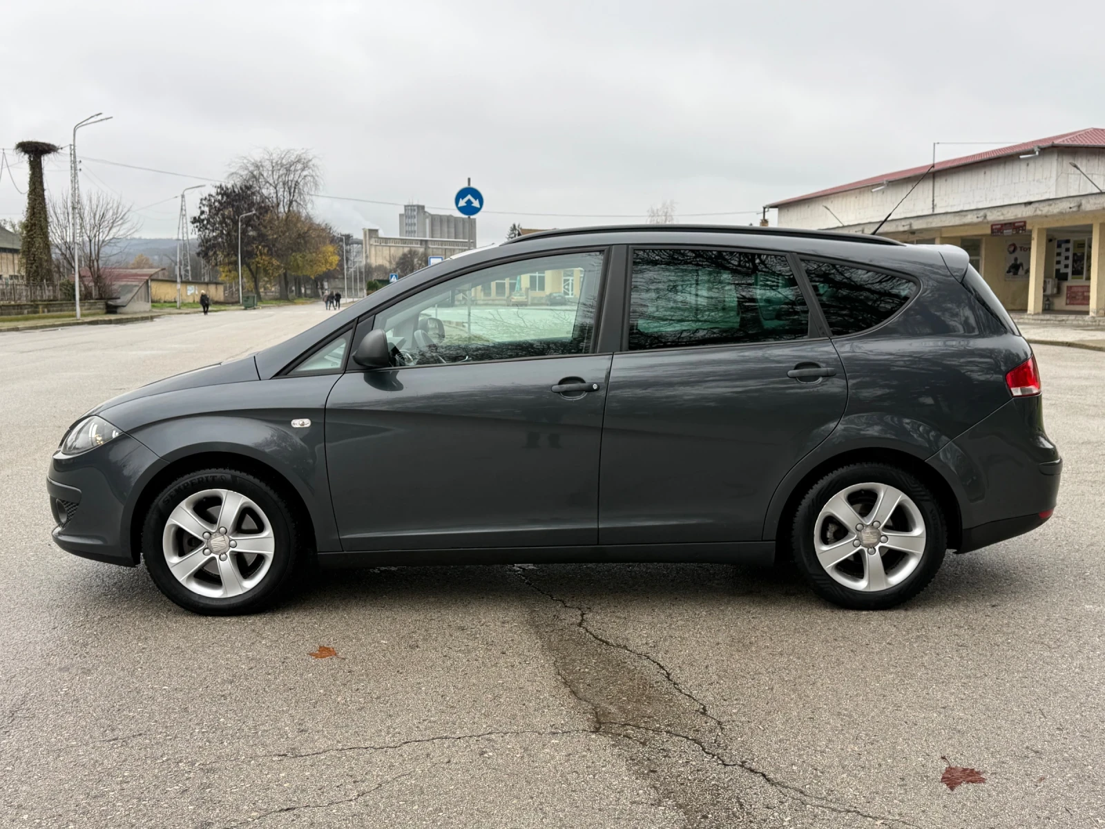 Seat Altea XL 1.9TDI - изображение 3