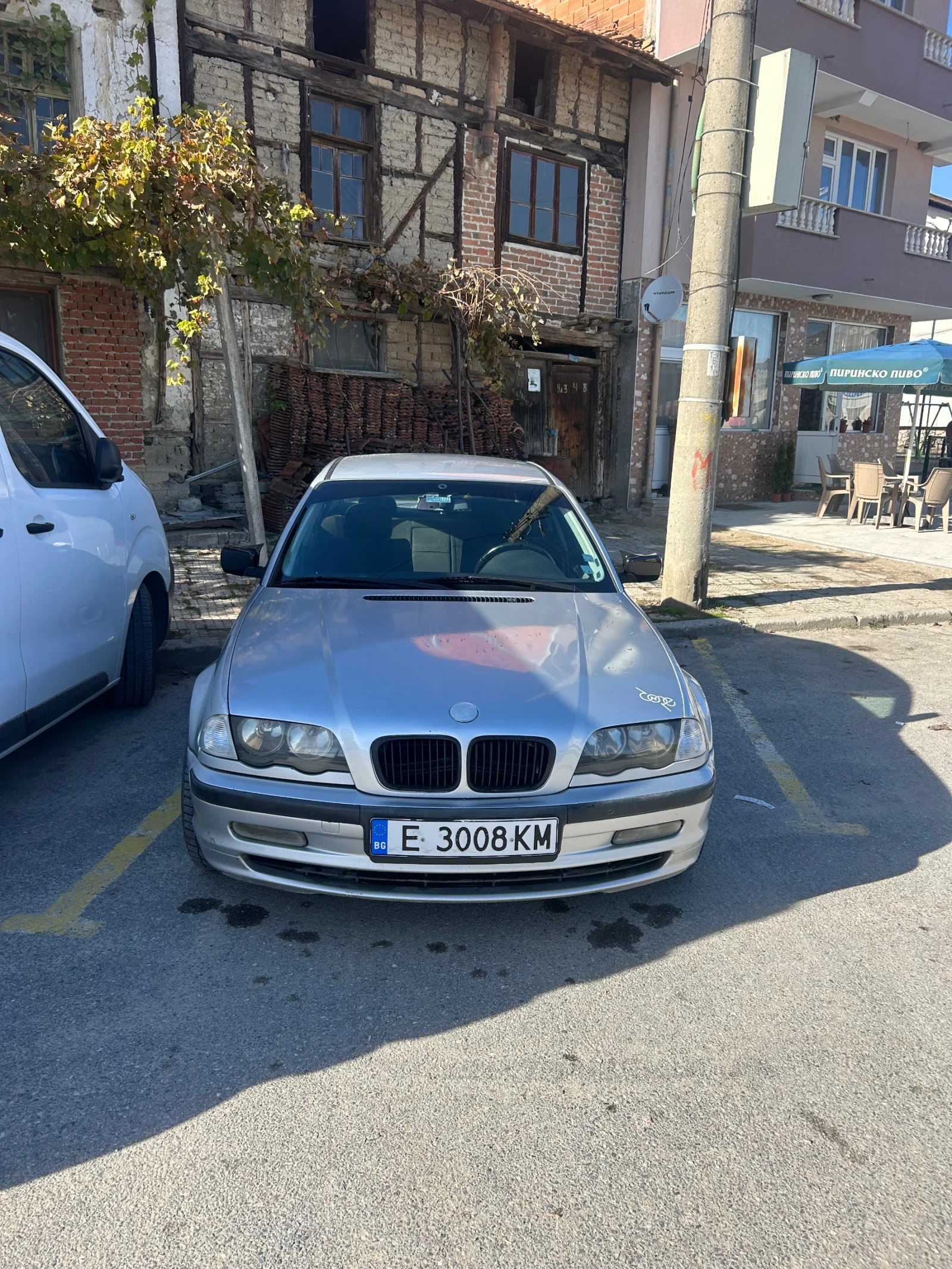 BMW 320  - изображение 2