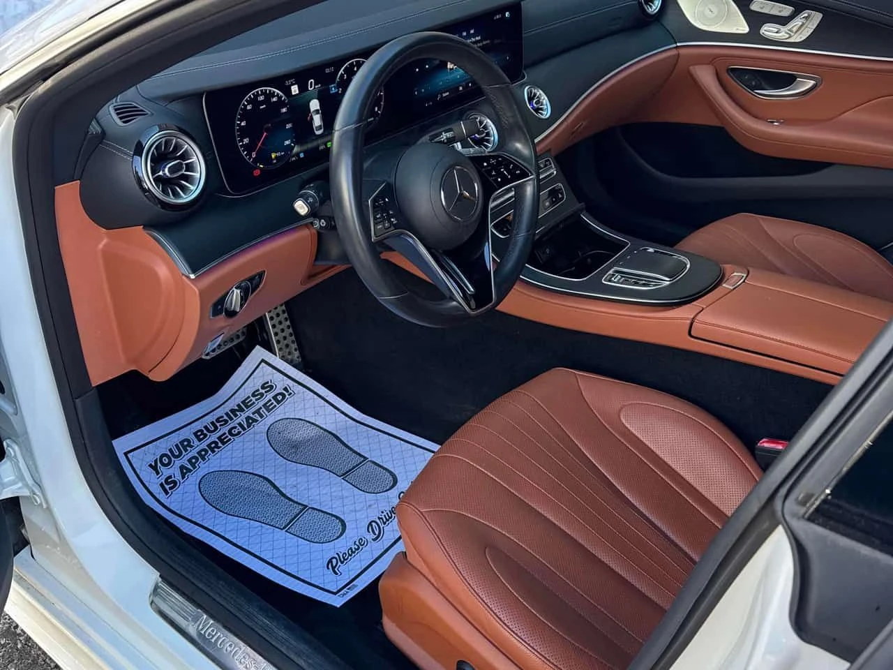 Mercedes-Benz CLS 450 * CARFAX * BURMESTER * ОБДУХВАНЕ * 360 * ПАНОРАМА, снимка 5 - Автомобили и джипове - 53719956