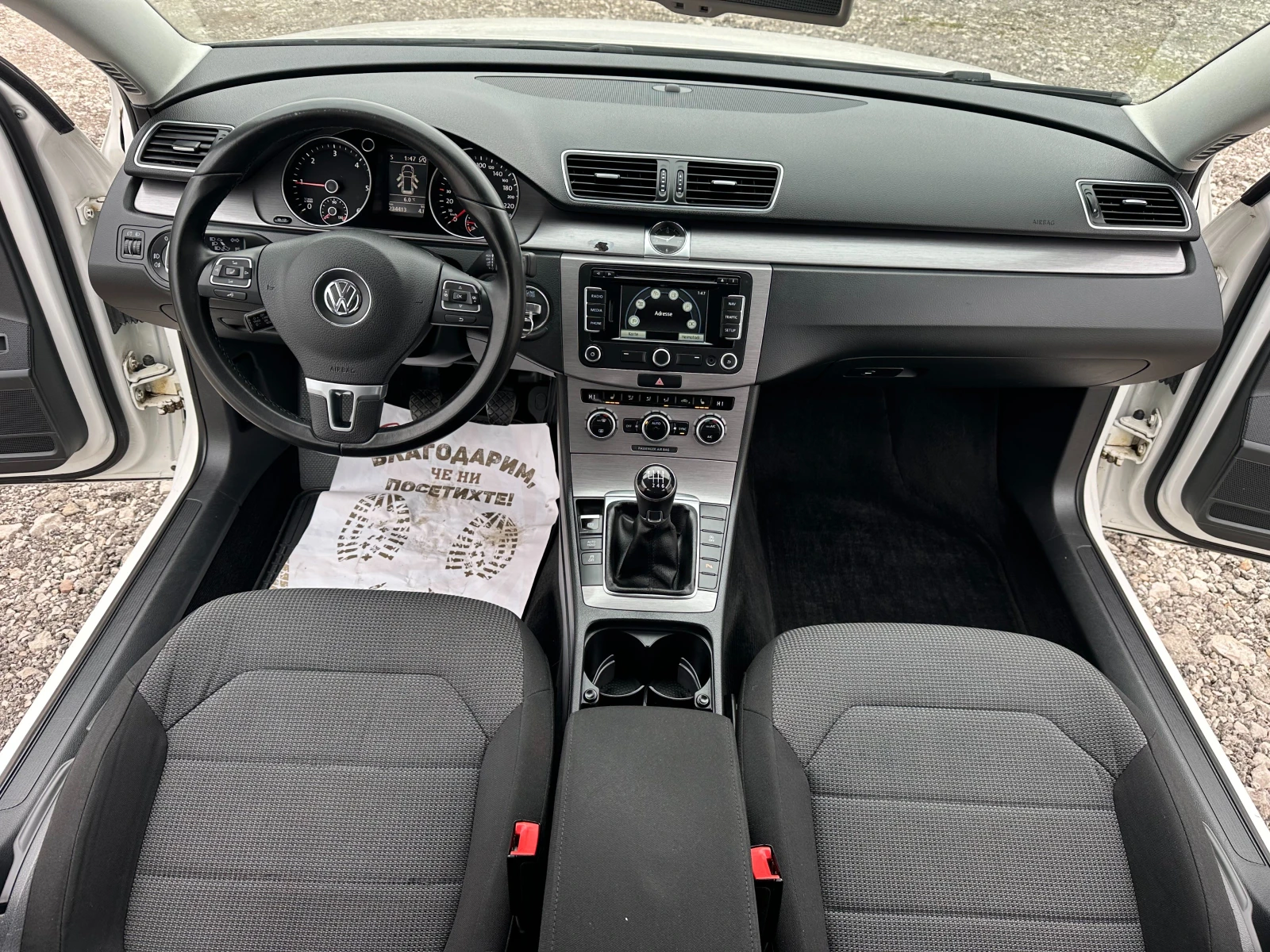 VW Passat 1.6TDI 105kc EVRO5 NAVI, снимка 10 - Автомобили и джипове - 53914048