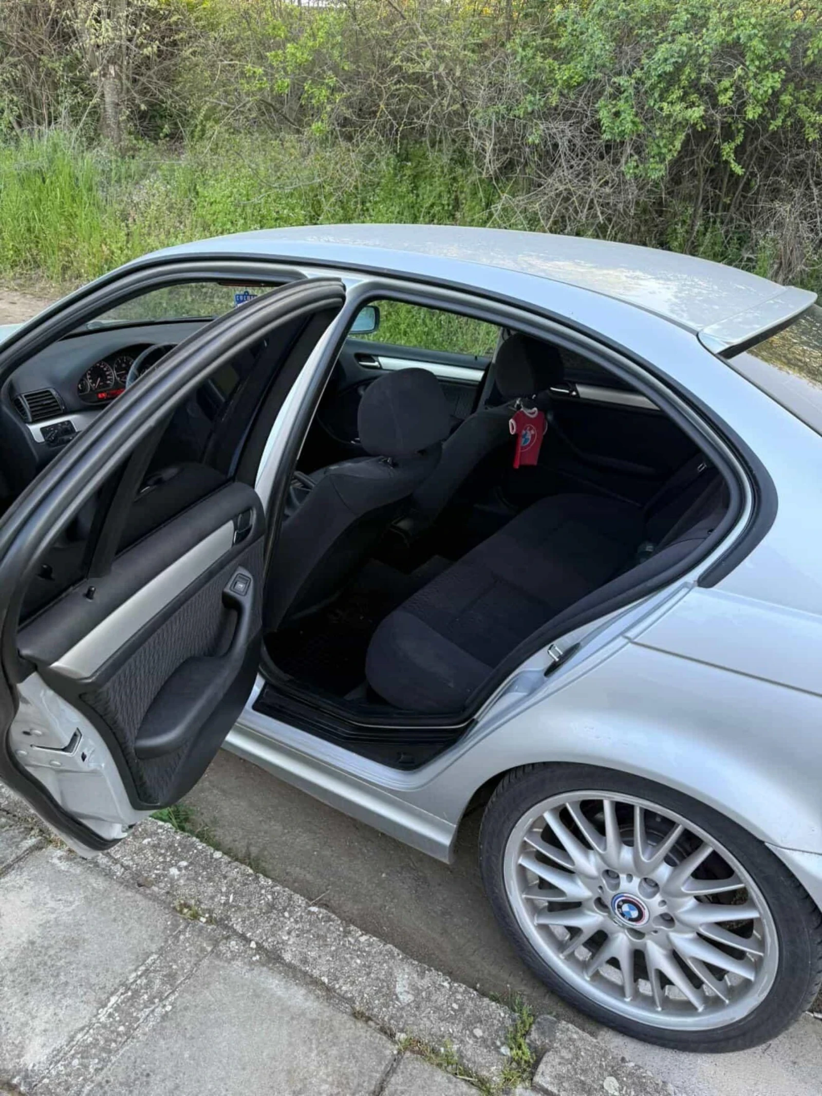 BMW 318, снимка 16 - Автомобили и джипове - 54492458