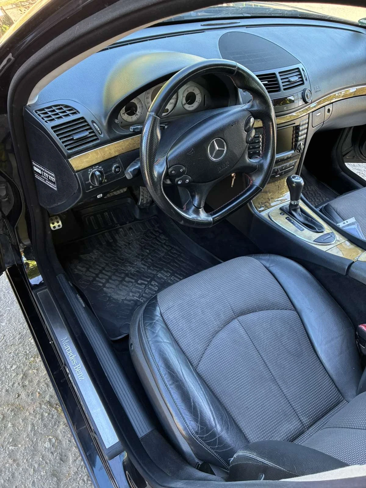 Mercedes-Benz E 320 3.2  V6, снимка 5 - Автомобили и джипове - 54580511
