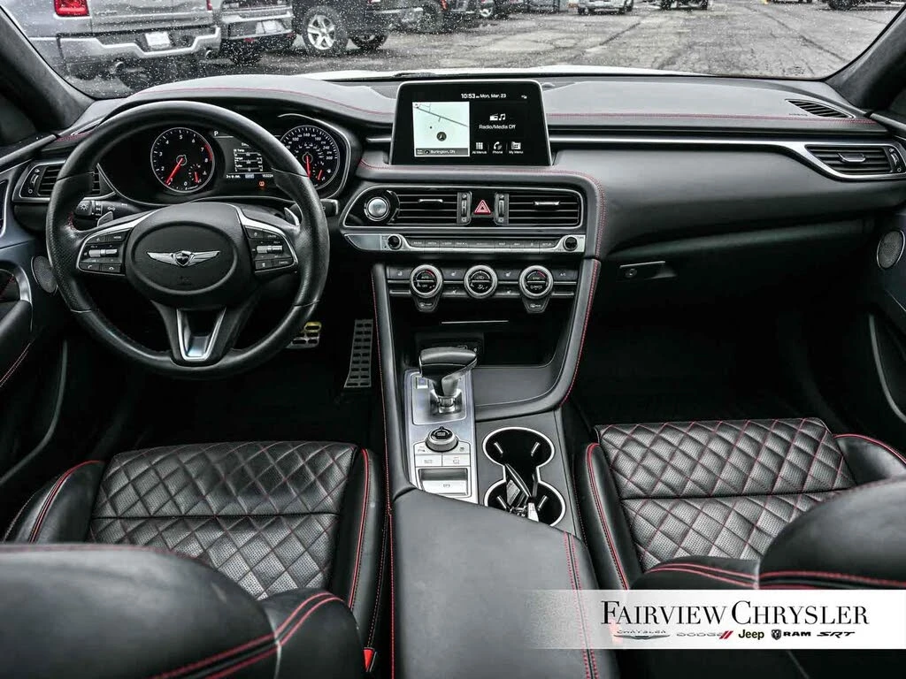 Genesis G70  3.3T Sport AWD, снимка 15 - Автомобили и джипове - 54598097