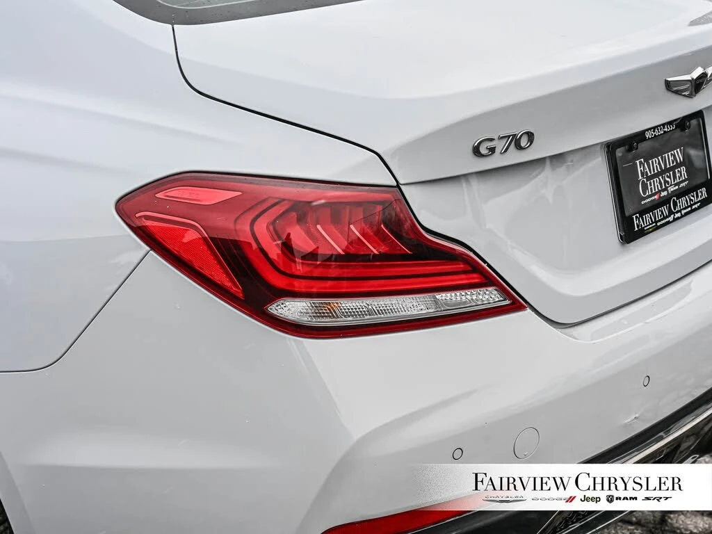 Genesis G70  3.3T Sport AWD, снимка 8 - Автомобили и джипове - 54598097