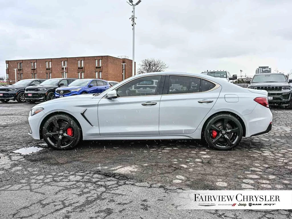 Genesis G70  3.3T Sport AWD, снимка 4 - Автомобили и джипове - 54598097