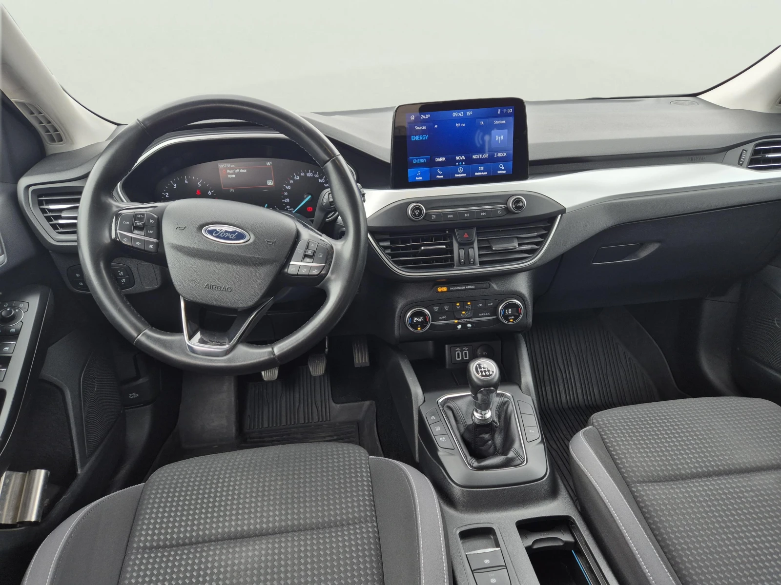 Ford Focus 1.0 EcoBoost, снимка 11 - Автомобили и джипове - 54715900