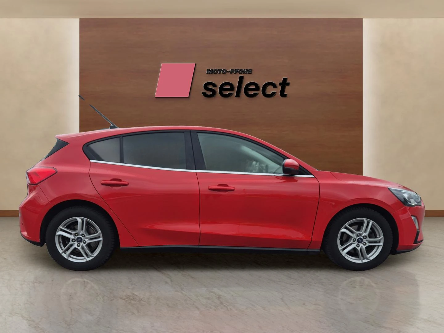 Ford Focus 1.0 EcoBoost, снимка 4 - Автомобили и джипове - 54715900