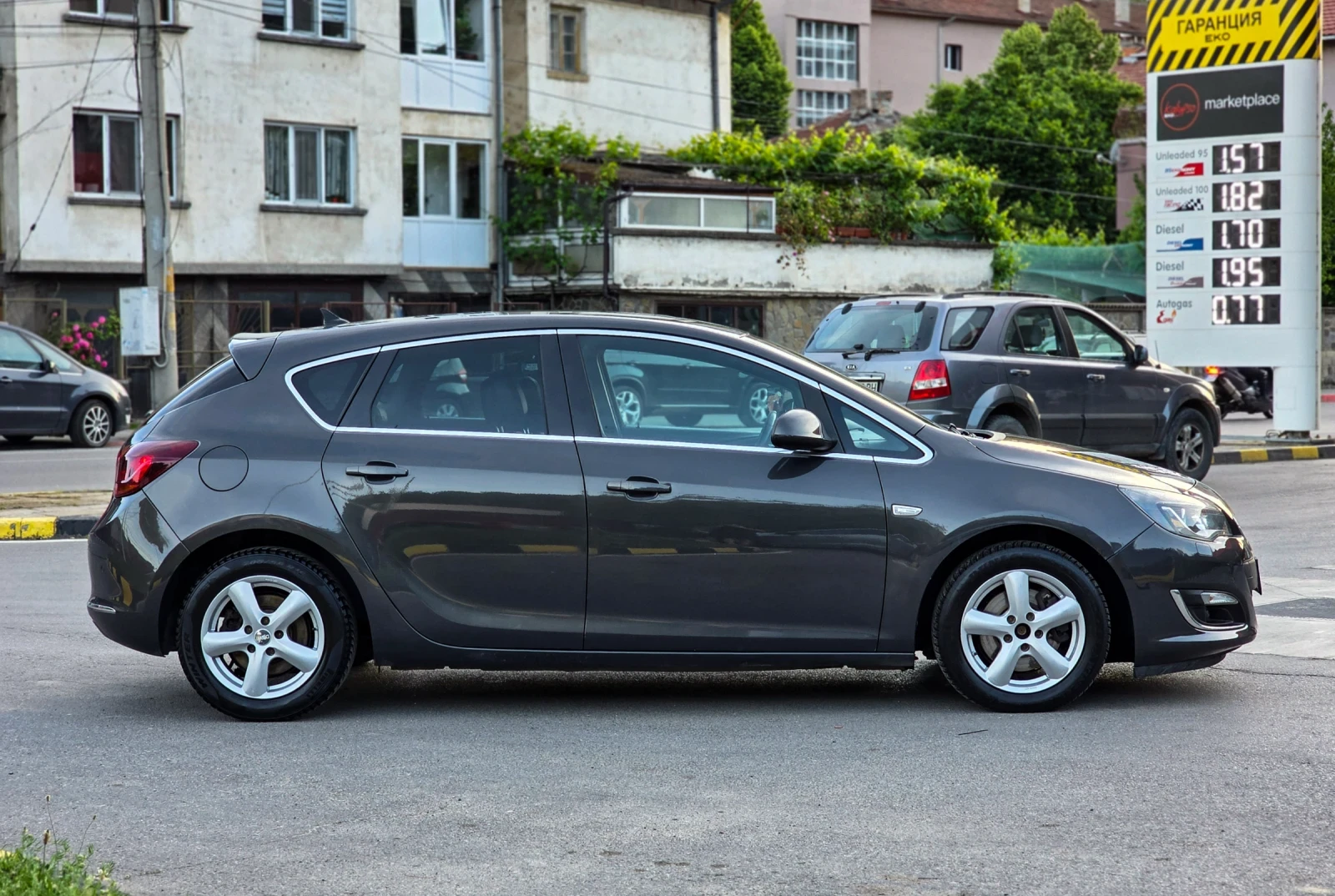 Opel Astra 2.0CDTI Facelift * Lane Assist* , снимка 6 - Автомобили и джипове - 54731207