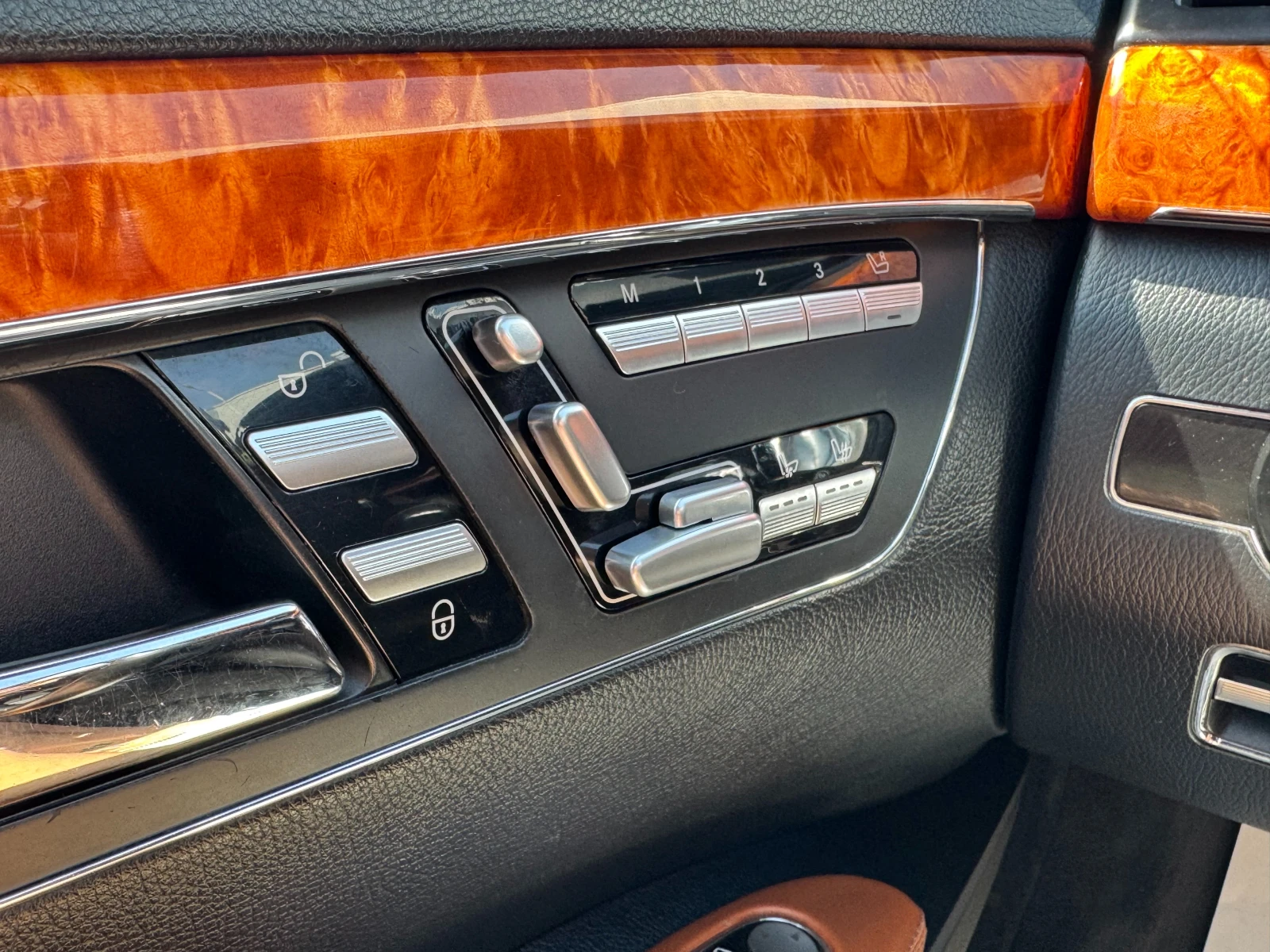 Mercedes-Benz S 500 5.5i 388 к.с./4matic/AMG Pack, снимка 15 - Автомобили и джипове - 55308473