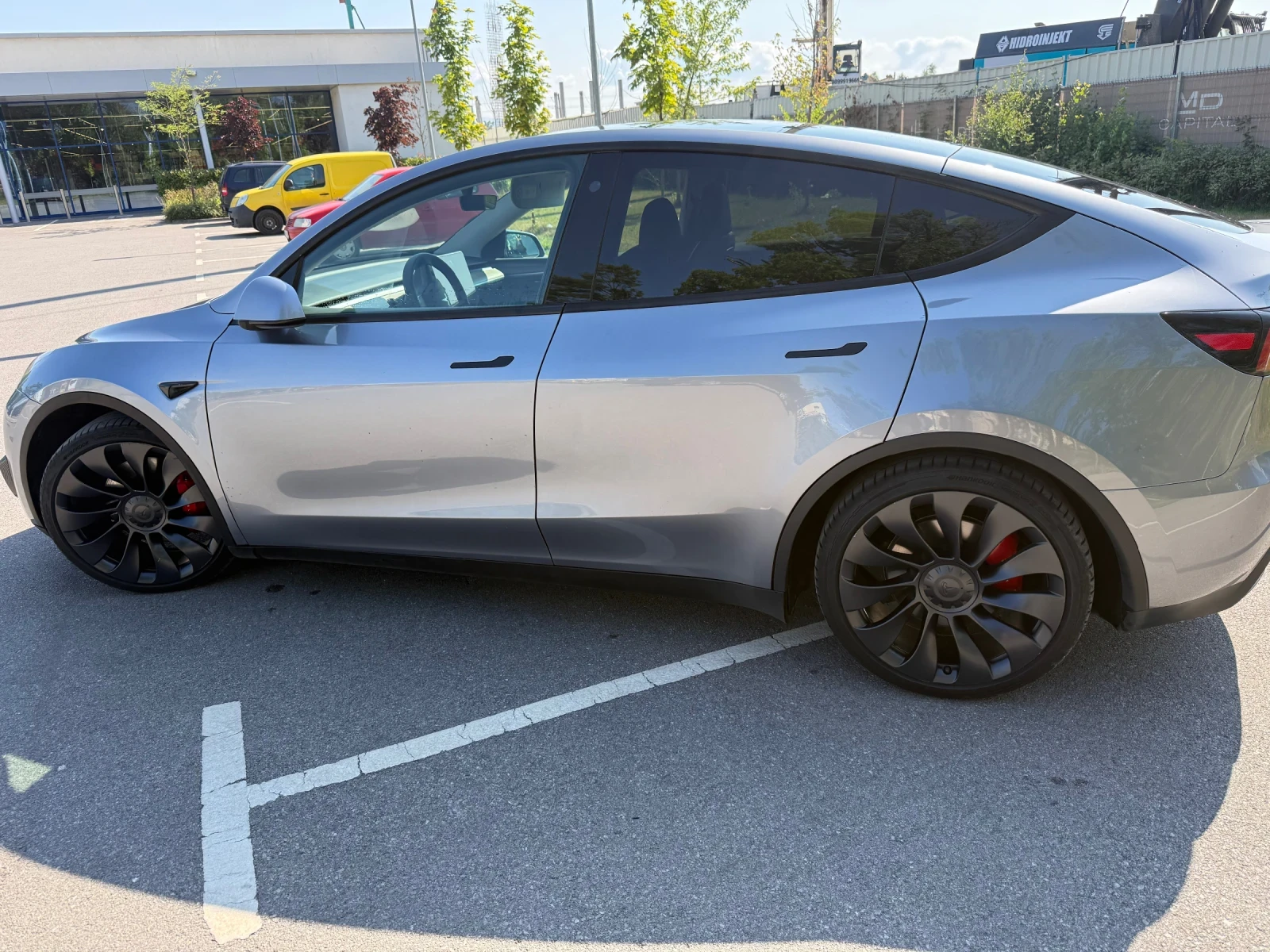 Tesla Model Y Performance, снимка 5 - Автомобили и джипове - 55327174
