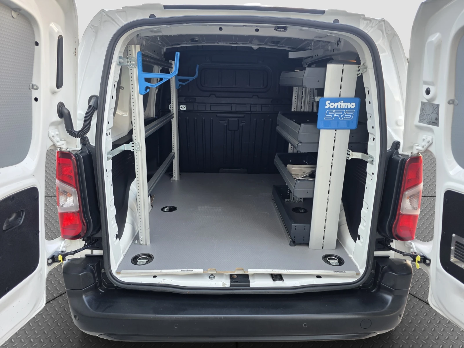 Peugeot Partner 1.5 E-HDI 102 | Mobile.bg � ����������� 11