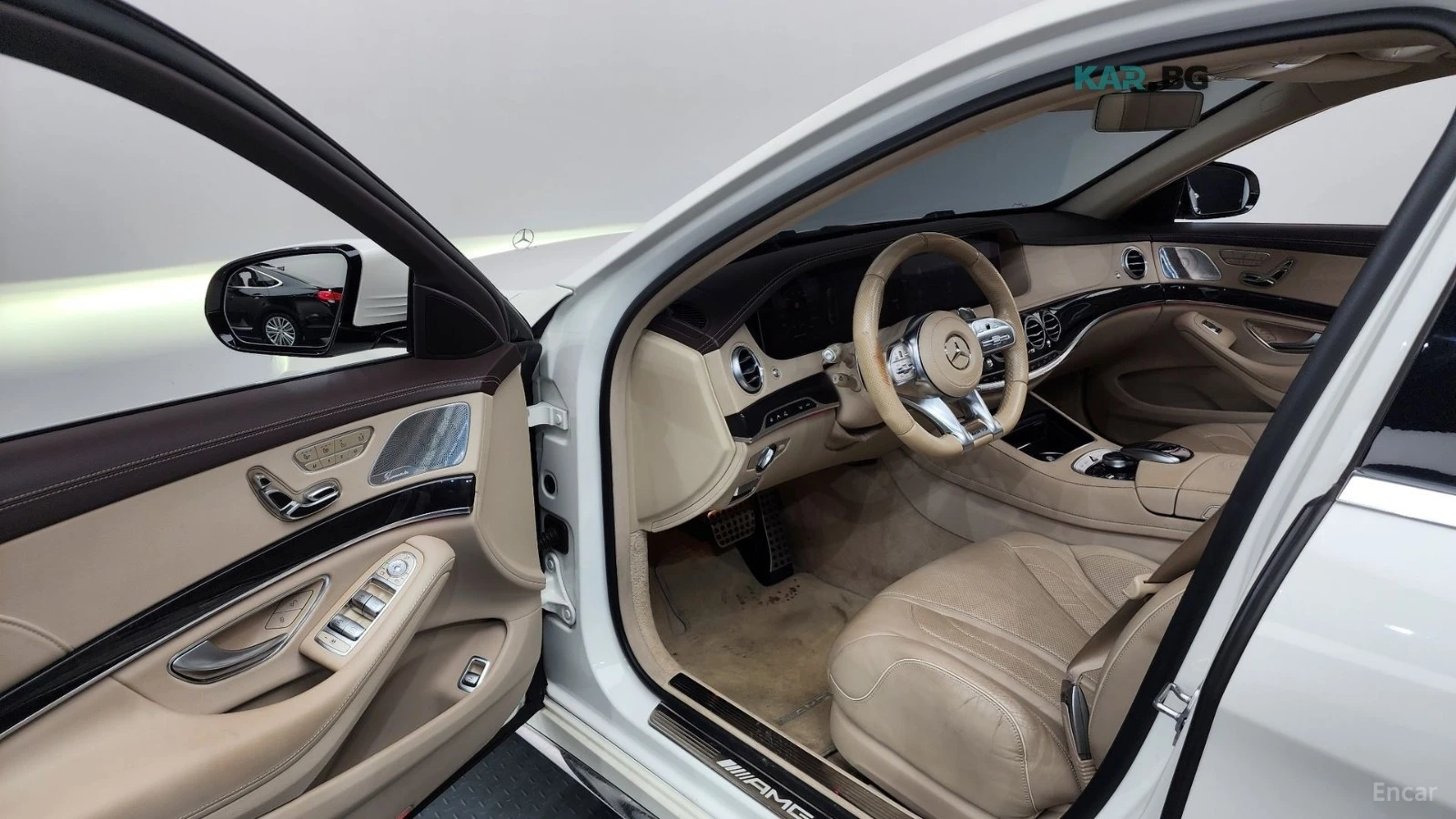 Mercedes-Benz S 63 AMG 4MATIC* DISTRONIC* 360* ОБДУХ* МАСАЖИ* BURMESTER* , снимка 8 - Автомобили и джипове - 55942906