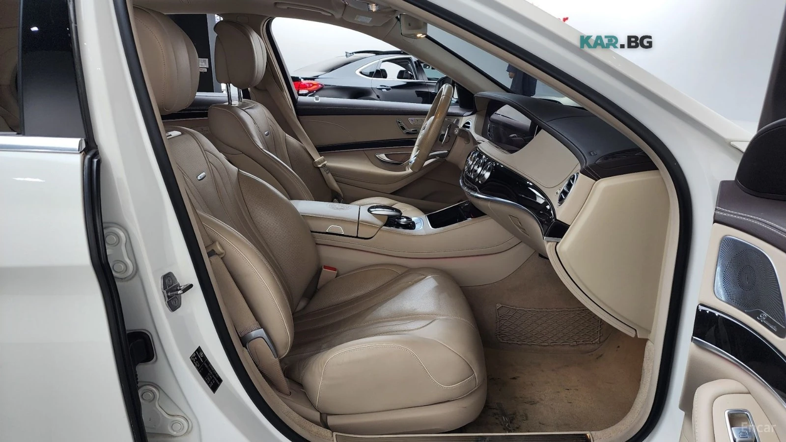 Mercedes-Benz S 63 AMG 4MATIC* DISTRONIC* 360* ОБДУХ* МАСАЖИ* BURMESTER* , снимка 10 - Автомобили и джипове - 55942906