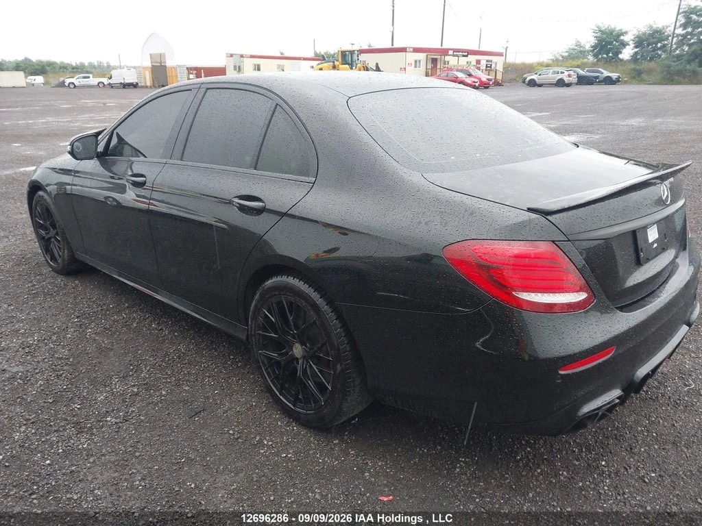 Mercedes-Benz E 400 * 4MATIC * CARFAX * ОПЦИЯ ЗА ФИНАНСИРАНЕ, снимка 14 - Автомобили и джипове - 56057396