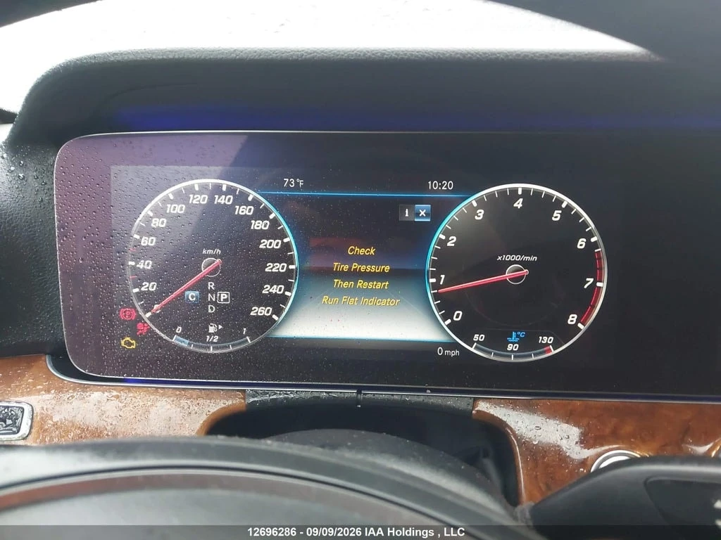 Mercedes-Benz E 400 * 4MATIC * CARFAX * ОПЦИЯ ЗА ФИНАНСИРАНЕ, снимка 7 - Автомобили и джипове - 56057396